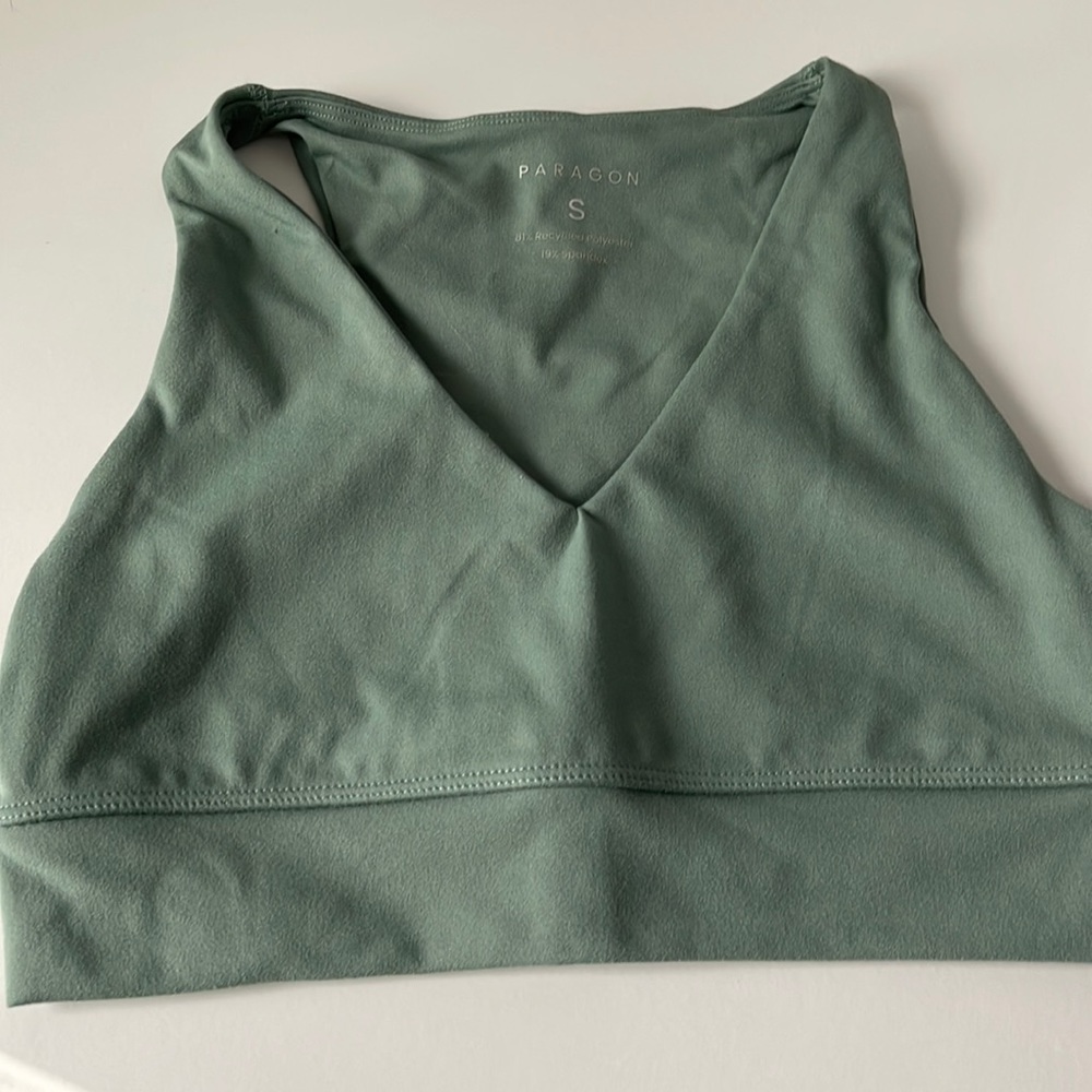 Paragon fitwear sports bra size small